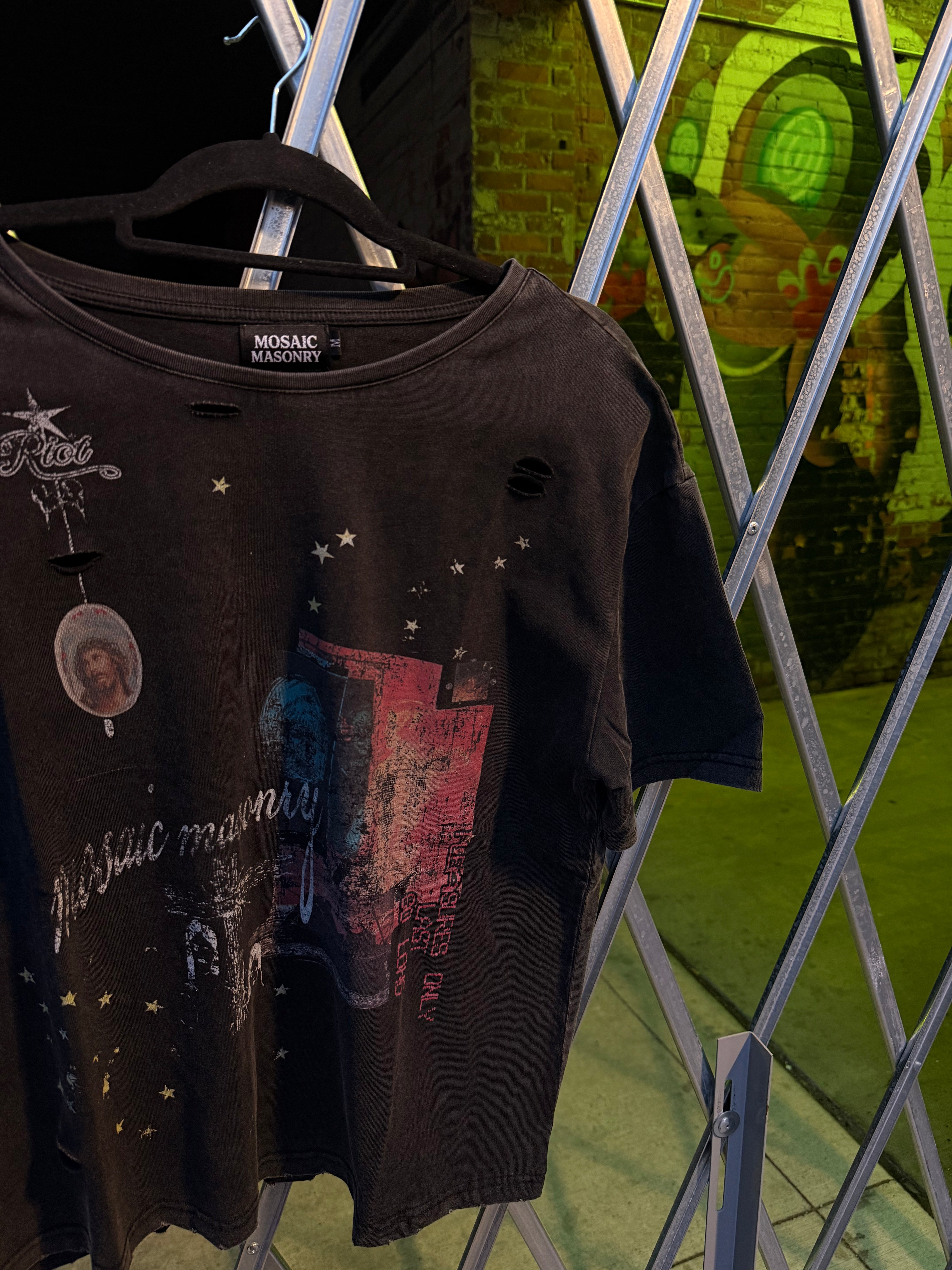 FALLEN MASON TEE